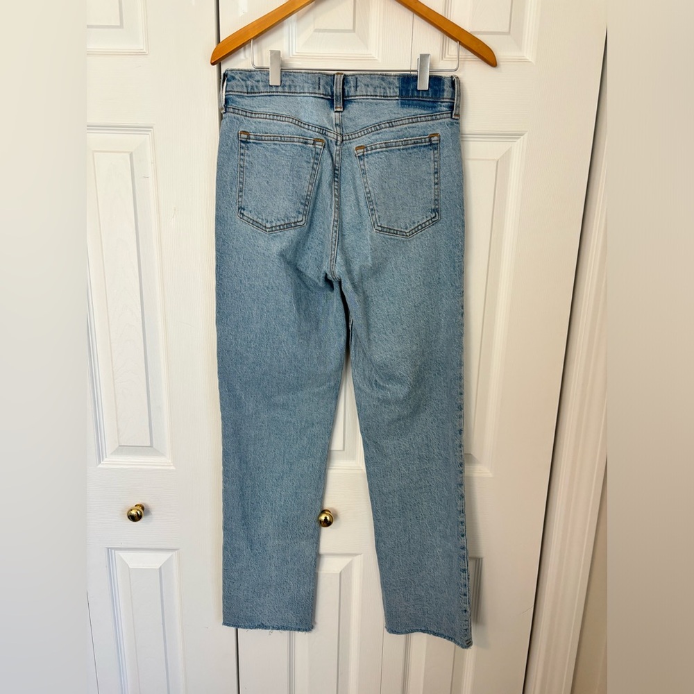 A&F Mid Rise Straight Jean NEVER WORN - Picture 11 of 11